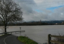 Cortes de carreteras en Euskadi Activada alerta ante el riesgo de inundaciones en Euskadi