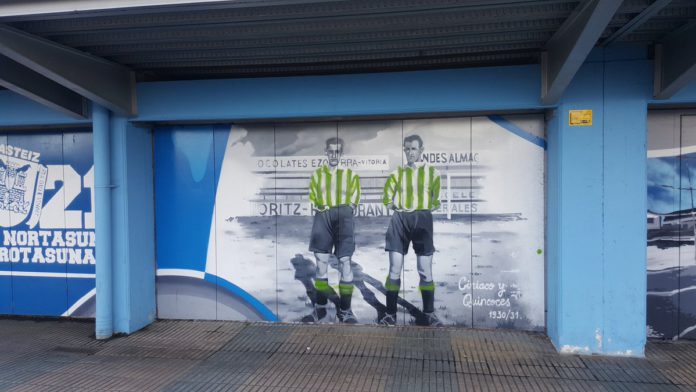nuevas pintadas en los murales de mendizorroza