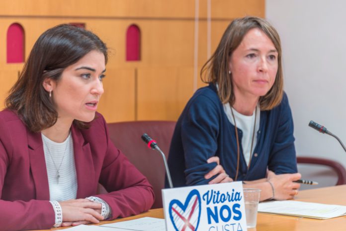 Leticia Comerón y Blanca Lacunza
