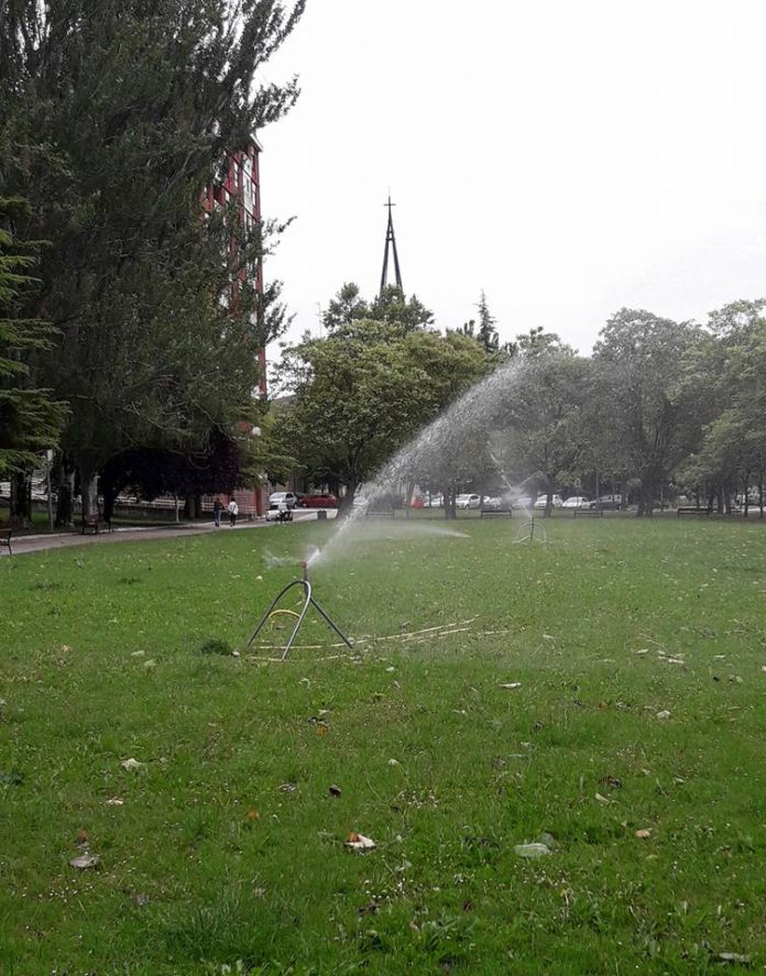 Los jardines de Vitoria, a prueba tras años de riegos rotos
