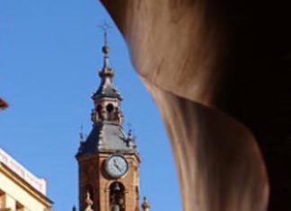 Vitoria cambiará luces en emblemas como San Miguel y Plaza Nueva Las campanadas de San Miguel NO marcan salida a Celedón
