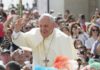 De moros, Hamás y el Papa ¡Afean a Vitoria en España! 3 regalos al Papa para convencerle que venga a Vitoria