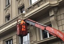 El Ayuntamiento claudica a la presión ciudadana y cambia luces nuevas luces claudica vitoria