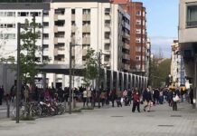 ¿En serio hay confinamiento? Cientos de vitorianos en la calle