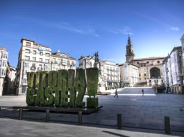 Los vitorianos, terceros con más dinero en capitales de España