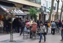Vitoria quiere dar charlas a jóvenes mientras están de juerga ¡Las 10 nuevas medidas! Los bares y restaurantes vascos podrán abrir