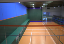 Vitoria propone «puertas abiertas» en los vestuarios y confunde