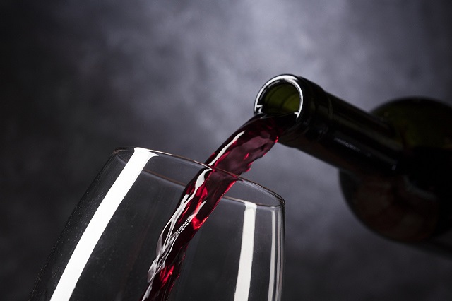 Batiburrillo político con vinos de Rioja Alavesa