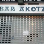 cartel akotz bar vitoria
