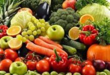 Robo en Vitoria: Comer fruta dentro del supermercado Vitoria no puede retirar la fruta y verdura de aceras
