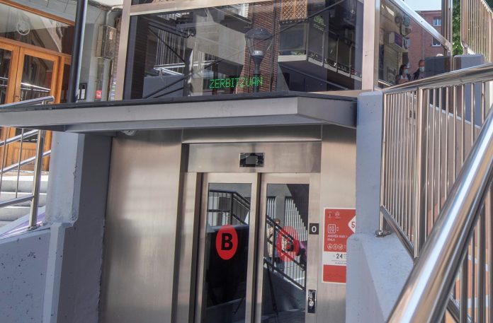 ¿Cuántos ascensores para peatones tiene Bilbao?