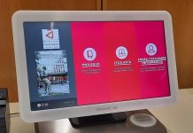 La Casa de Cultura de Vitoria pone máquina de autopréstamo autprestamo biblioteca vitoria
