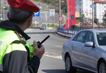 Bilbao sanciona al 12% de los vehículos que inspecciona Robo Bilbao: En un coche a la fuerza y hasta Artxanda