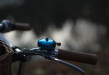 Más gritos y timbrazos de bicis en Vitoria