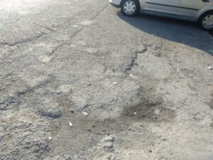 Dolores de espalda por los baches en Vitoria