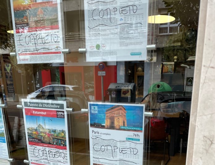 agencias viajes vitoria Agencias de viajes en Vitoria se llenan de carteles... "Completo"
