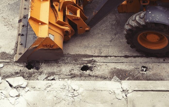 Manga una excavadora en Vitoria para ir a casa