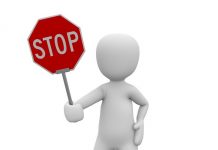 Cortan bus, tranvía y una treintena de calles en Vitoria Cortan bus, tranvía y una veintena de calles en Vitoria