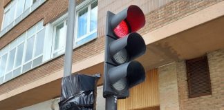 Vitoria alargará el tiempo de semáforos en rojo para coches