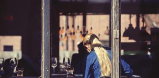 El comercio y la hostelería en Vitoria están "muy feminizados"