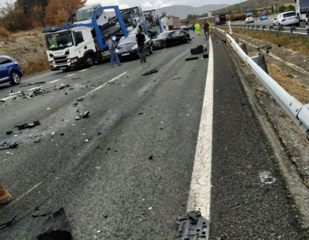 Accidente de 13 vehículos junto a Vitoria con 10 heridos