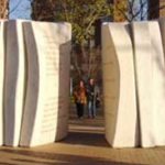 escultura vitoria convivencia