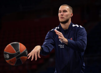 Fulminado Howard, quiso echar a Sedekerskis: Galbiati incendió Baskonia Se cargó a Howard y quiso echar a Sedekerskis ¡Galbiati incendió Baskonia!