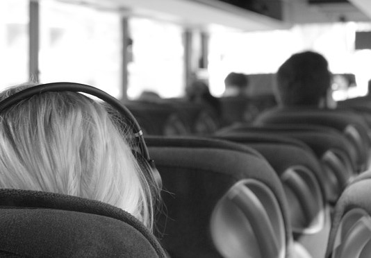 Música a todo trapo en buses de Vitoria ¡El conductor manda!