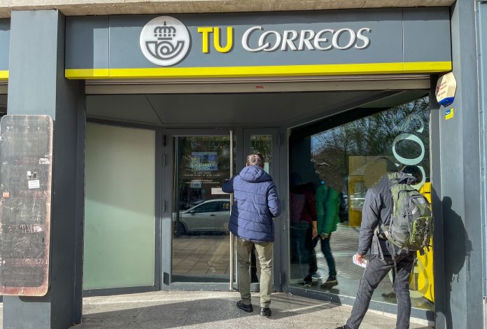 correos vitoria Cerdada en la oficina de Correos Vitoria (fotos)