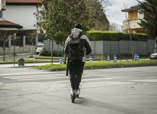 ¡Resignados! Vitorianos renuncian a policías ante caos de patinetes ¡Resignados! Vitorianos renuncian a policías ante el caos de patinetes