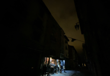 Vitoria: El servicio de guardia de alumbrado ´olvida´ 8 horas diarias 10 días de oscuridad perpetua en Vitoria ¡Solo los bares alivian!