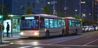 Una herida en el urbano de Vitoria Un conductor de bus en Vitoria pasa... ¡De villano a héroe!