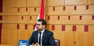 Concentración en Vitoria de apoyo a Ceuta ¡Día y hora! García Calvo: En Vitoria "pagamos más impuestos con peores servicios"