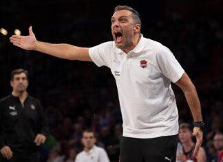 Galbiati ‘fulminado’ por cargarse a Howard y tirar la Euroliga Opinión: Galbiati 'fulminado' por cargarse a Howard y tirar la Euroliga