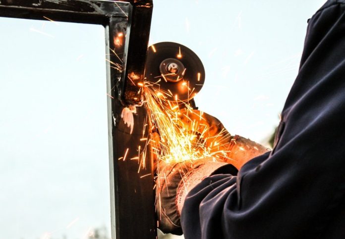 El coste laboral en Euskadi sube un 4%