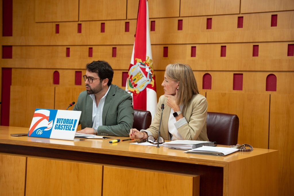 Propone bajar impuestos en Vitoria