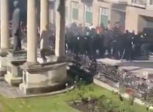 17 detenidos y 20 policías heridos en disturbios de Vitoria