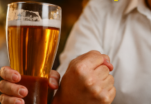 Amenaza con quemar un bar de Vitoria ¡Tour etílico! Amenaza con quemar un bar de Vitoria ¡Tour etílico!