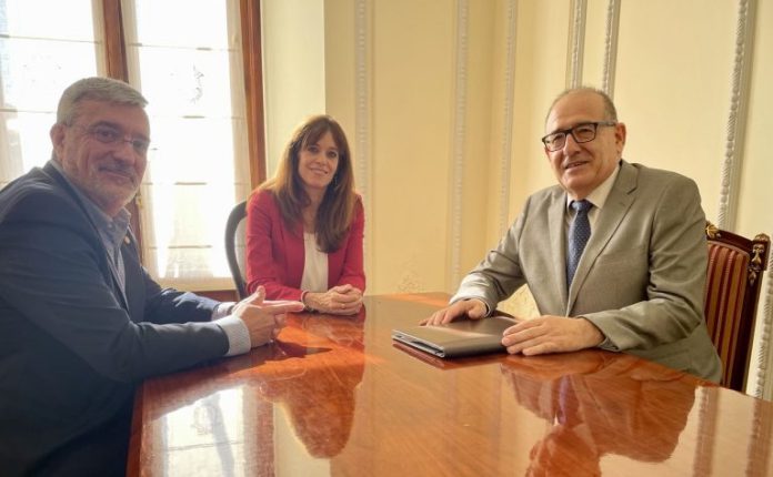 Saludo-Intendente-Alcaldesa-1-768x474