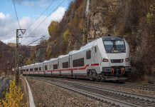 Talgo vuelve a Álava, tras recorrer el mundo en busca de accionistas