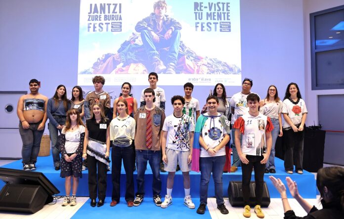 1 re-viste diplomas (1)