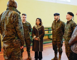 militares-vitoria Llegarán más militares a Vitoria