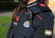 Vitoria: Choca contra una mujer de 78 años para robarle