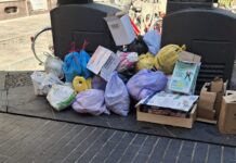 Atasco en tuberías del sistema de basuras en Vitoria