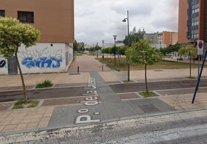 Peatones reclaman pintar pasos de cebra para bicis en Vitoria