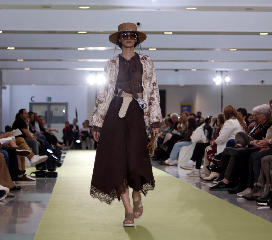 Vitoria nombra guapa oficial ¡3 fotos!