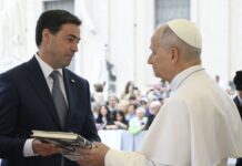 Si no te enteraste de la visita de Pradales al Papa ¡Mas matraca!