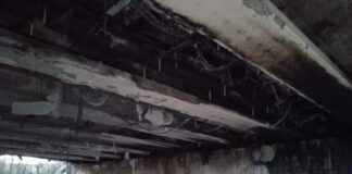 Se retrasa el arreglo del puente de la Iliada destruido en Vitoria Se retrasa el arreglo del puente de la Iliada destruido en Vitoria