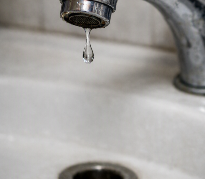 Ni riego, ni piscinas ¡En Álava, al borde de restricciones de agua!