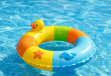 Lío en Vitoria por la exclusión de bebés en natación Lío en Vitoria por la exclusión de bebés en natación